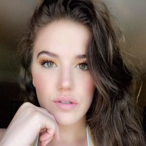 Meet your Posher, Lizzy